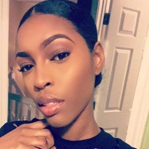 Meet your Posher, Sym